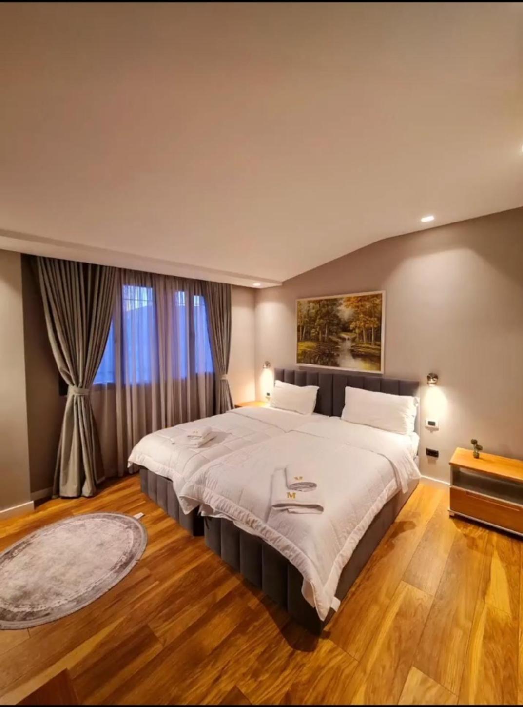 Vila Mariss Korce Rom bilde